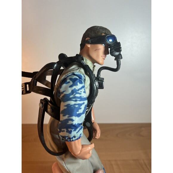 1996 Hasbro International 12” GI Joe Flocked Hair Flight Suit Gear No Boots - Picture 5 of 7